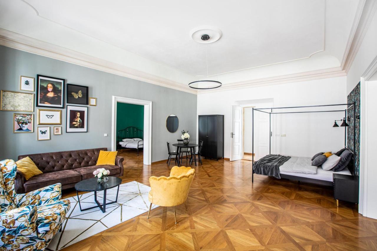 New Stylish 3 Suites Bedrooms Apt In Mala Strana - N2Nd Praga Exterior foto